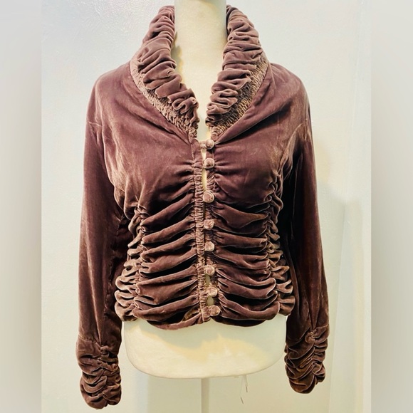 Jackets & Blazers - RARE☀️Vintage 100% Silk Crushed Velvet Romantic,Poet jacket with ruching.Size S